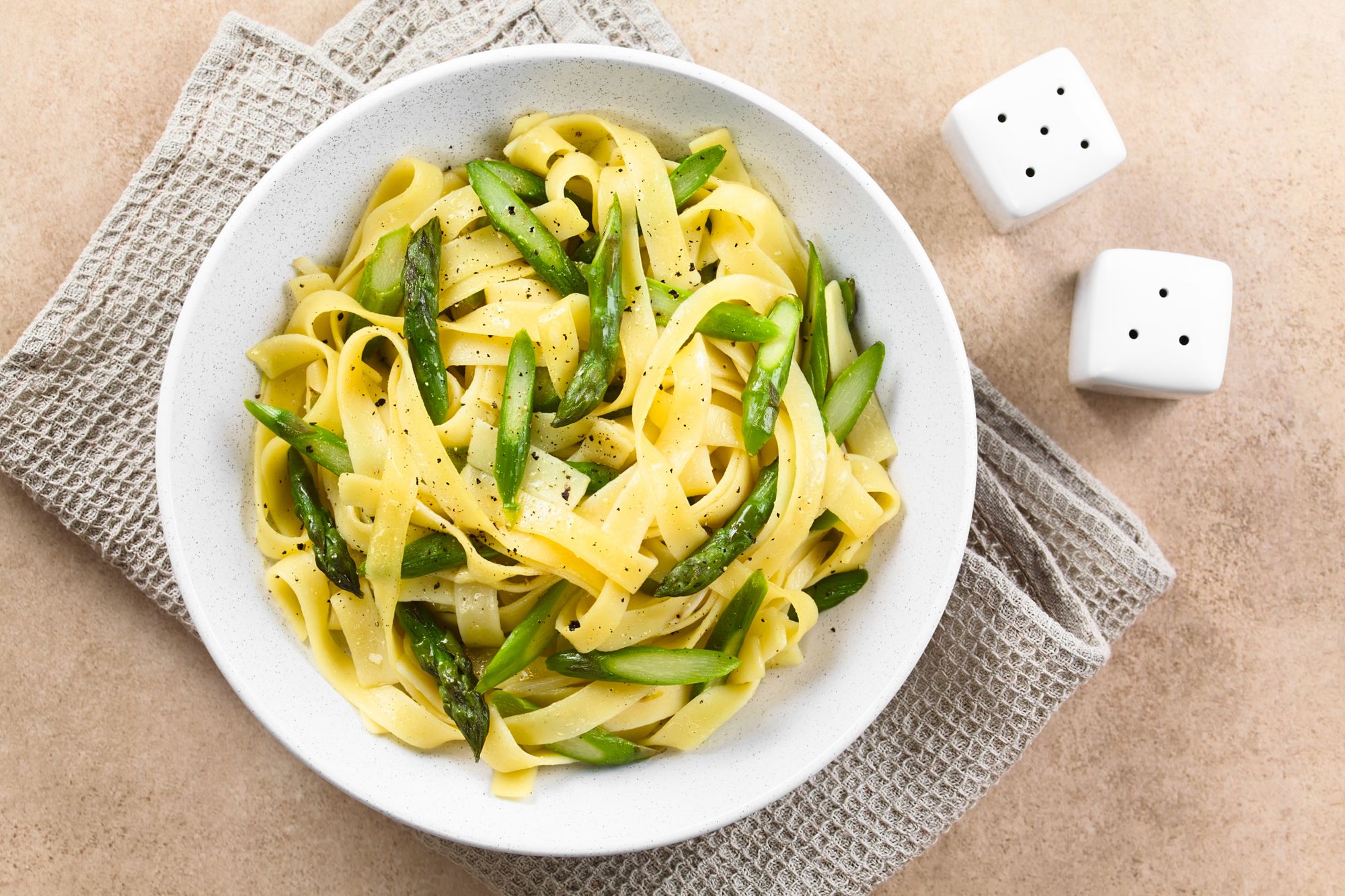 Tagliatelle with Asparagus and Lemon Breadcrumbs