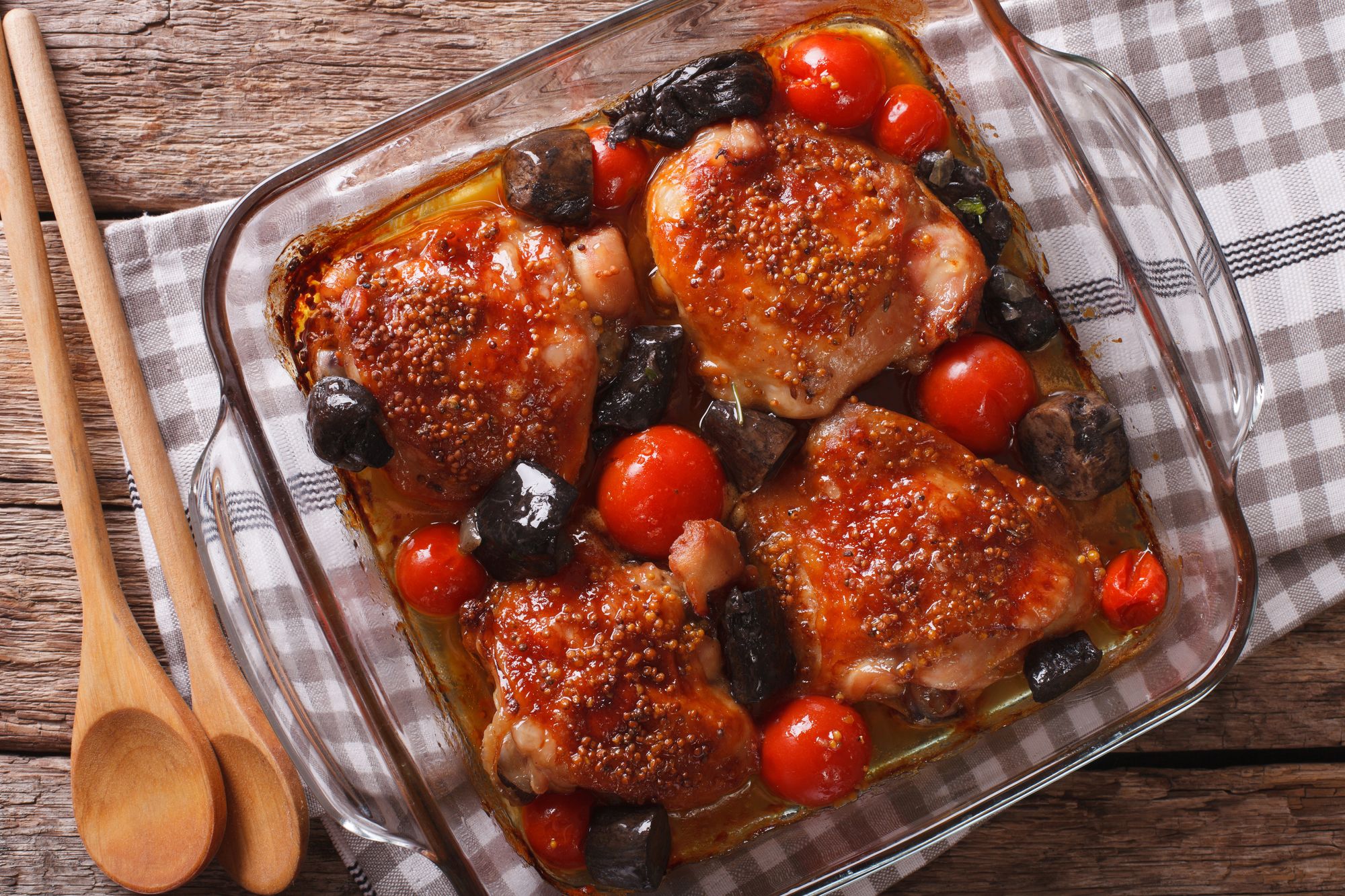 Aromatic Chicken with Prunes