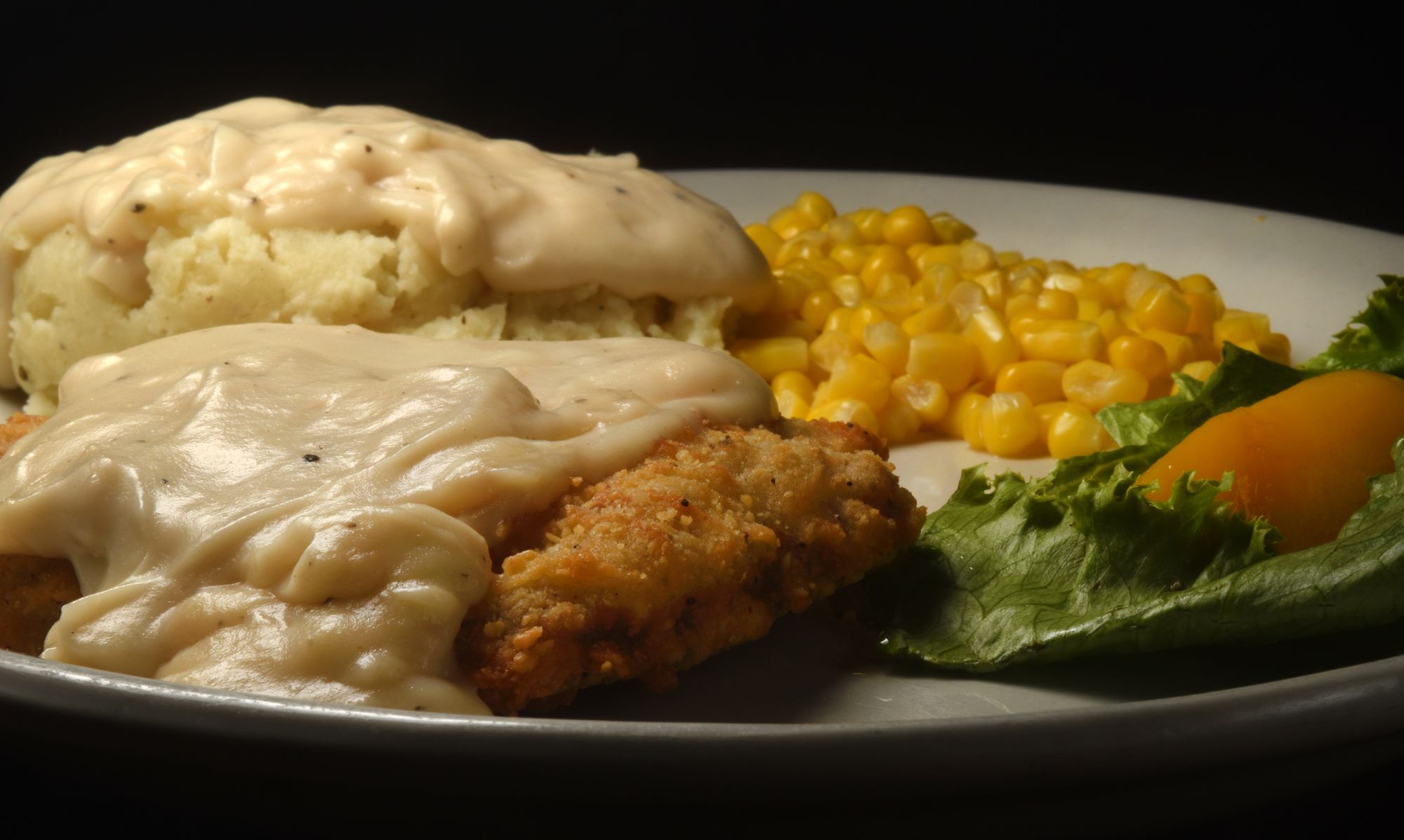 USA Fried Chicken with Corn Mash and Gravy