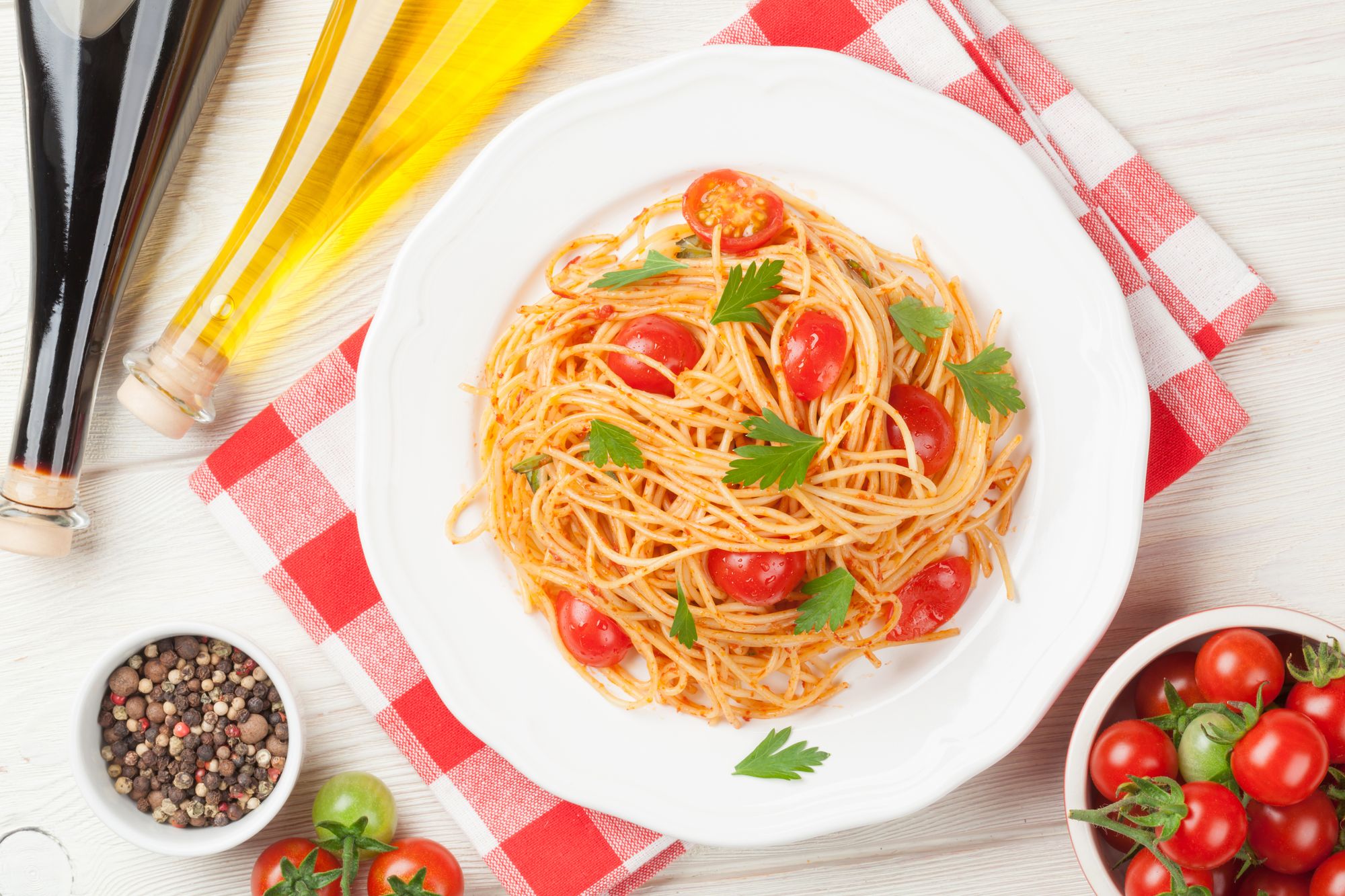Spaghetti with Cherry Tomatoes and Pesto Rosso