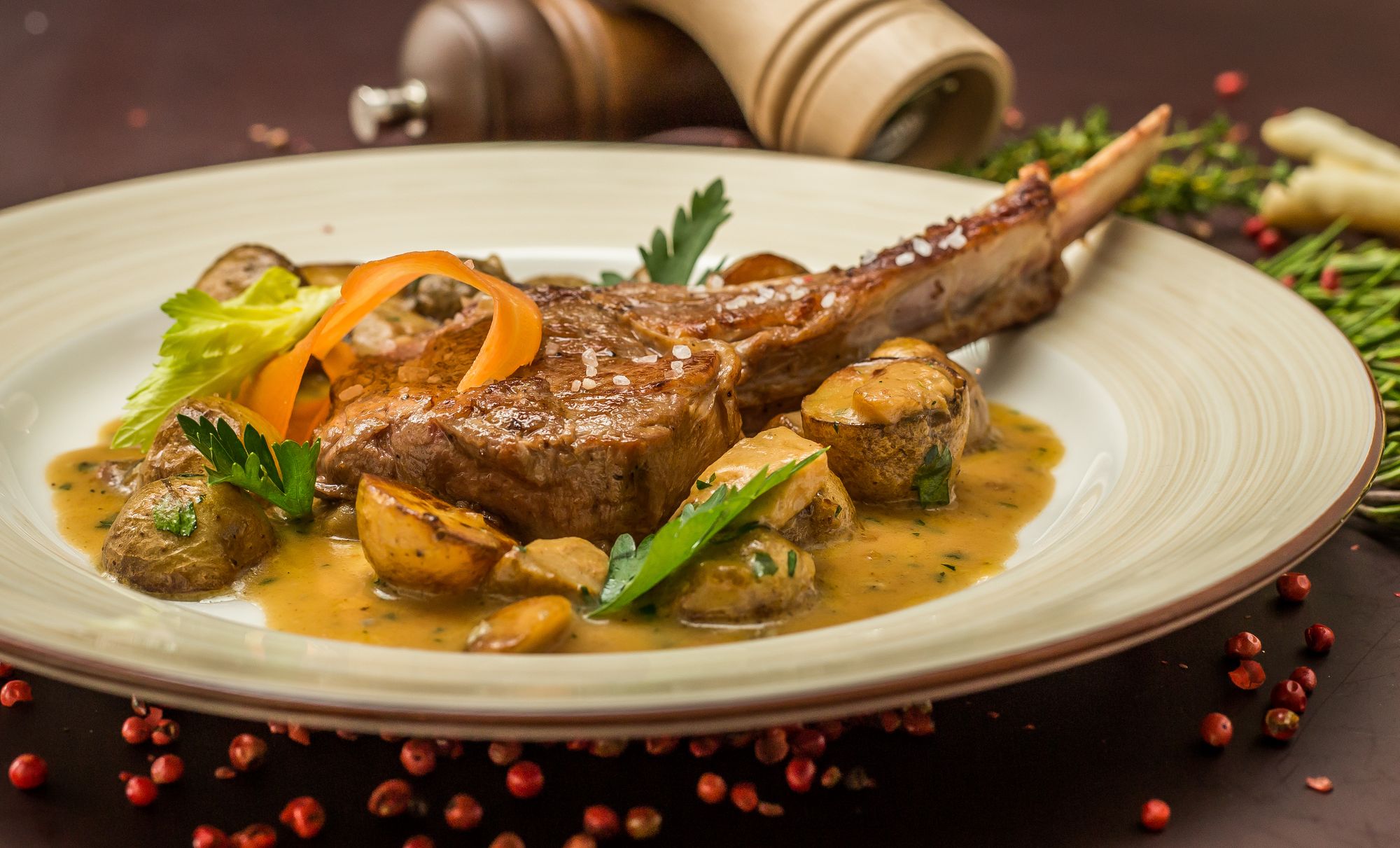 Lamb Cutlets with Mustard Sauce