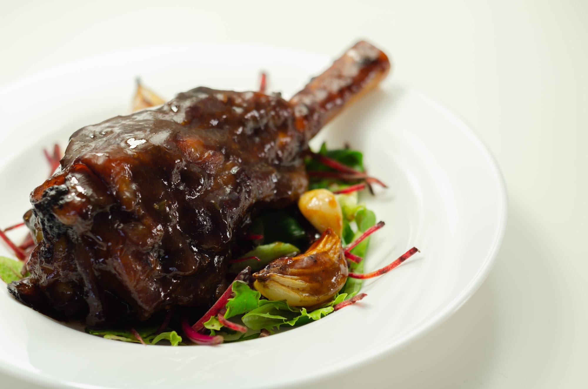 Barbecued Lamb Leg with Red Wine