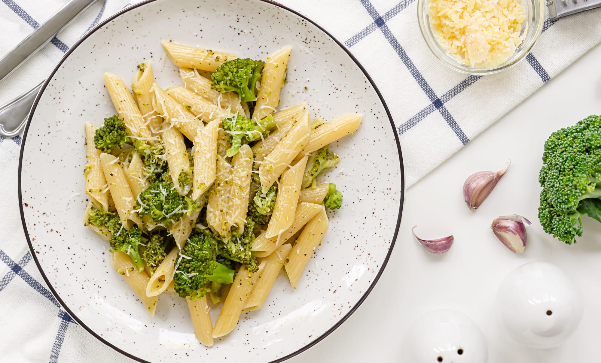 Penne with Broccoli and Anchovies