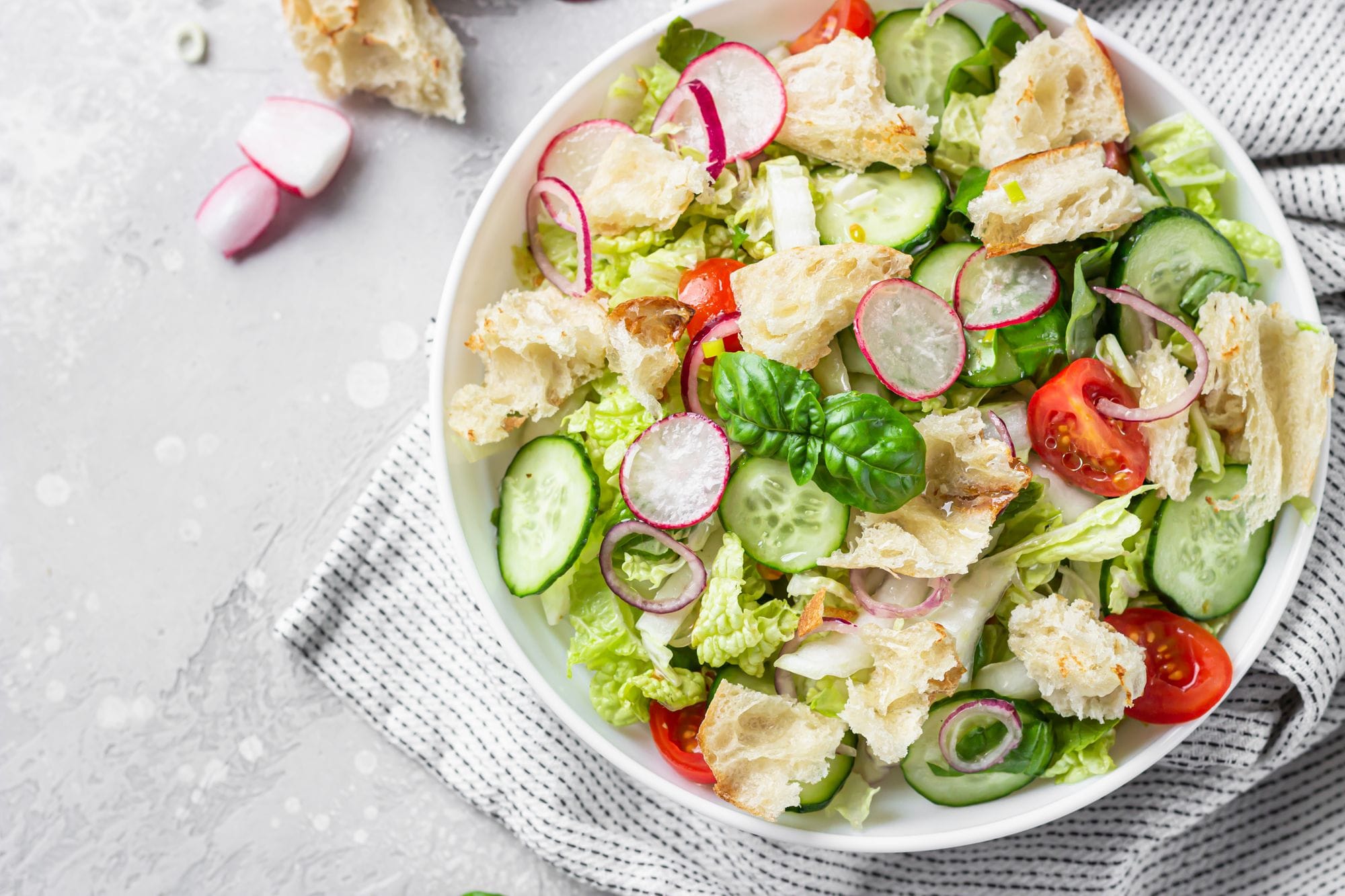 Tuna Fattoush