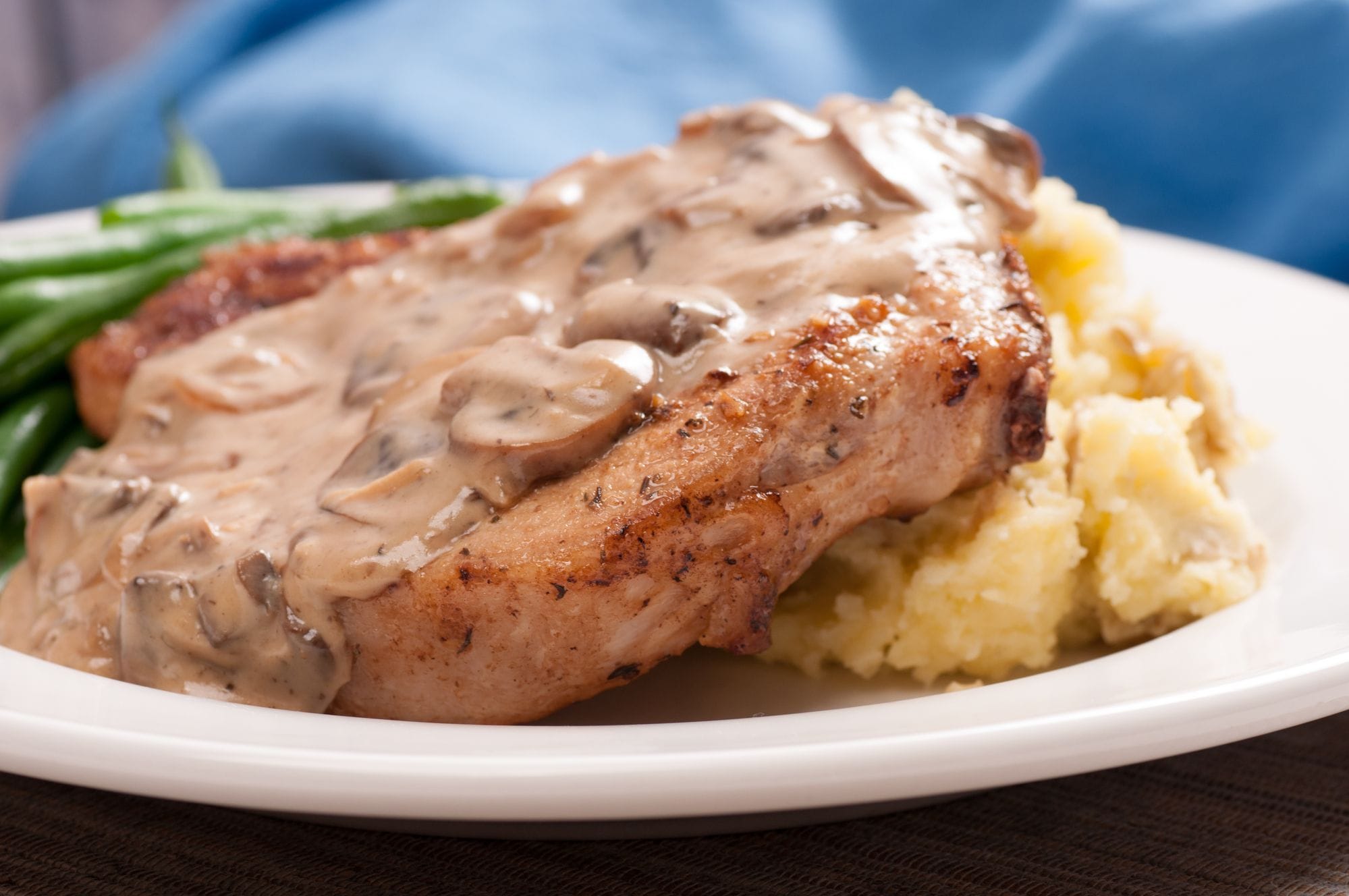 Steak with Creamy Peppercorn Sauce