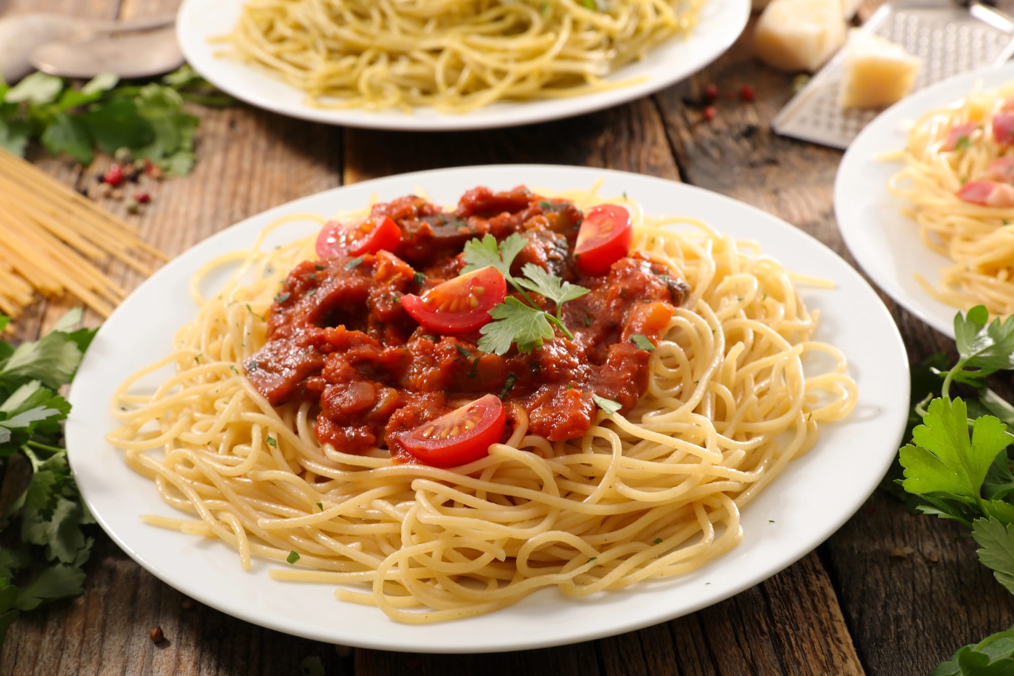 Spaghetti with Bacon and Paprika Sauce