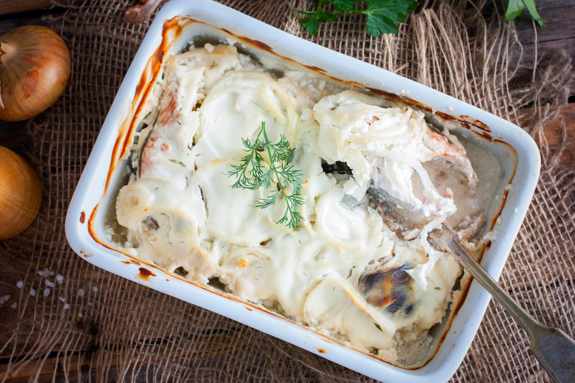 Creamy Salmon and Leek Traybake