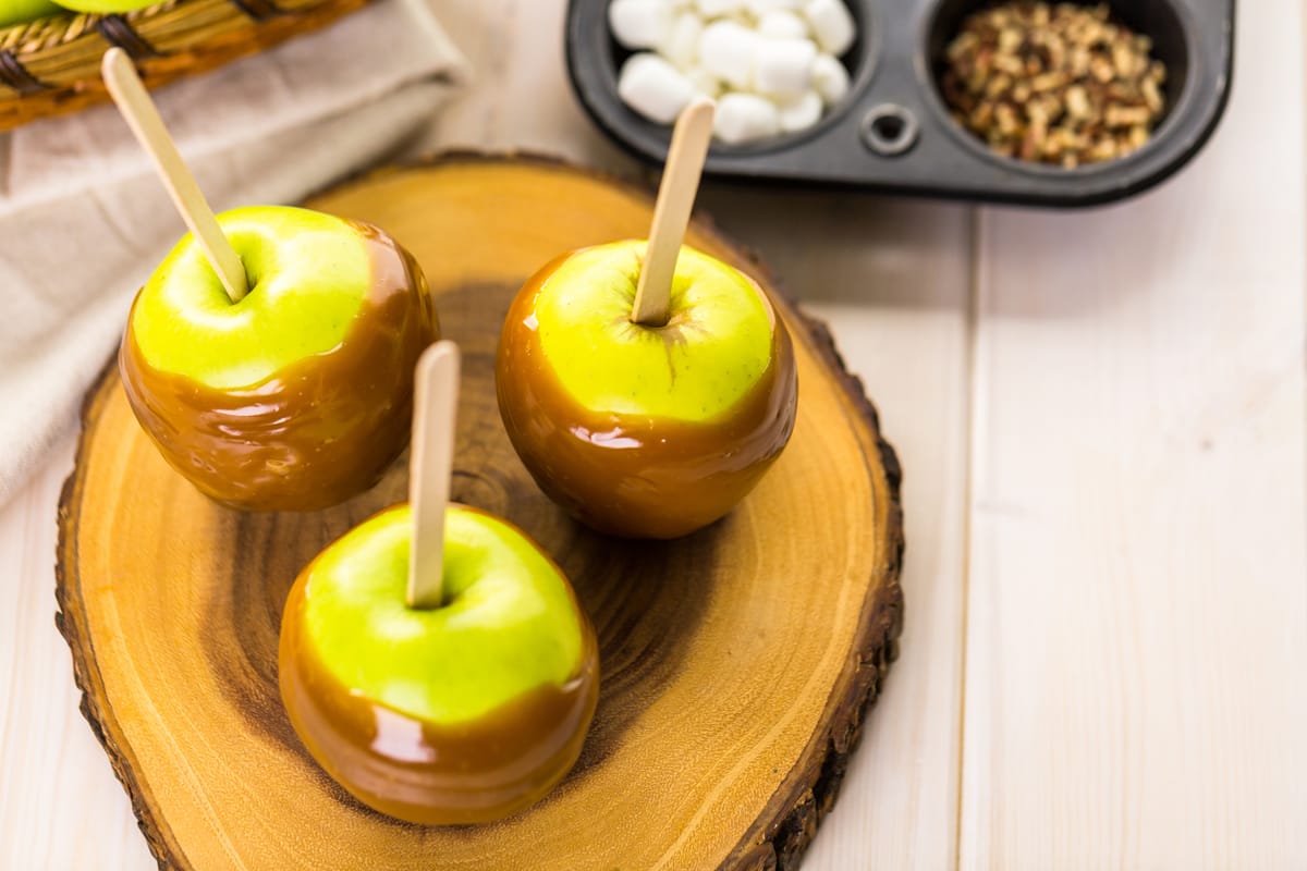 Super Sticky Salted Caramel Apples