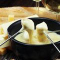 Bratwurst and Cheddar Fondue