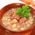 Tuscan Beans ‘n’ Bacon Soup