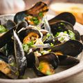 Mussels in Pesto and Wine